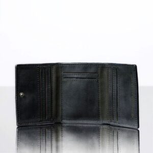 Men’s Ashford black trifold wallet in full-grain leather, designed for sleek organization with 8 card slots and a note section.