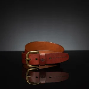 Casual rich tan leather belt, 40mm width, highlighting premium craftsmanship and durability.