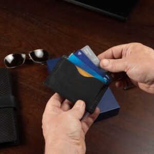 Elegant men’s Dakota Bifold Cardholder in black, featuring premium leather, curved slots, and timeless craftsmanship.